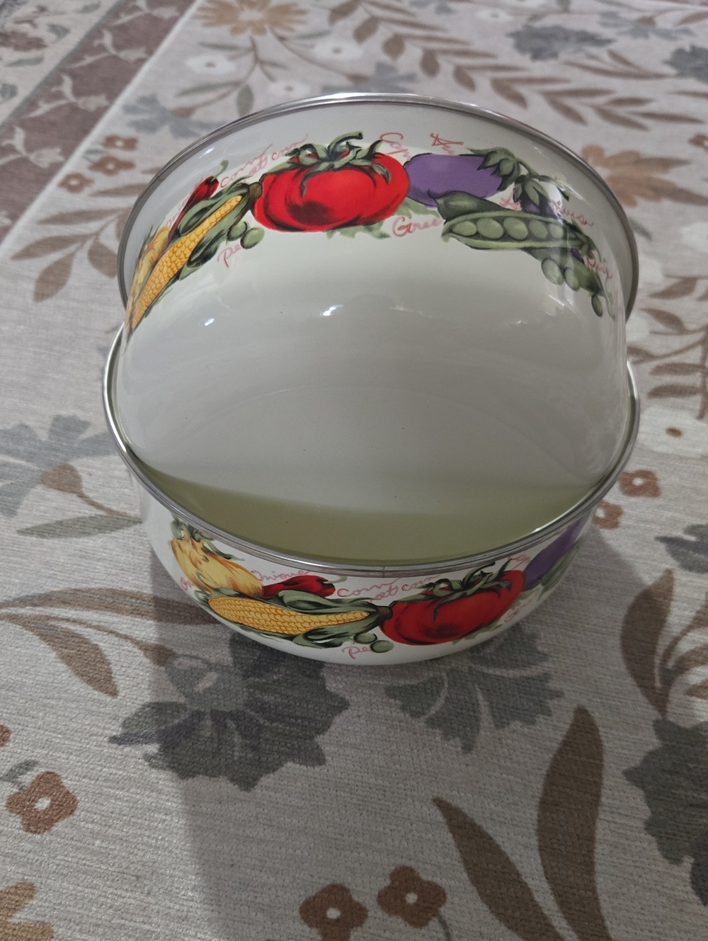 Vintage Farmers Market Enamelware 2 Nested Mixing Bowls Vegetable Design